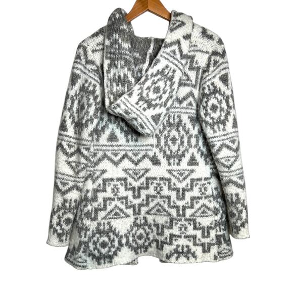 LOVESTITCH Tribal Pattern Hooded Cardigan Coatigan Gray White Women’s M - Picture 3 of 6